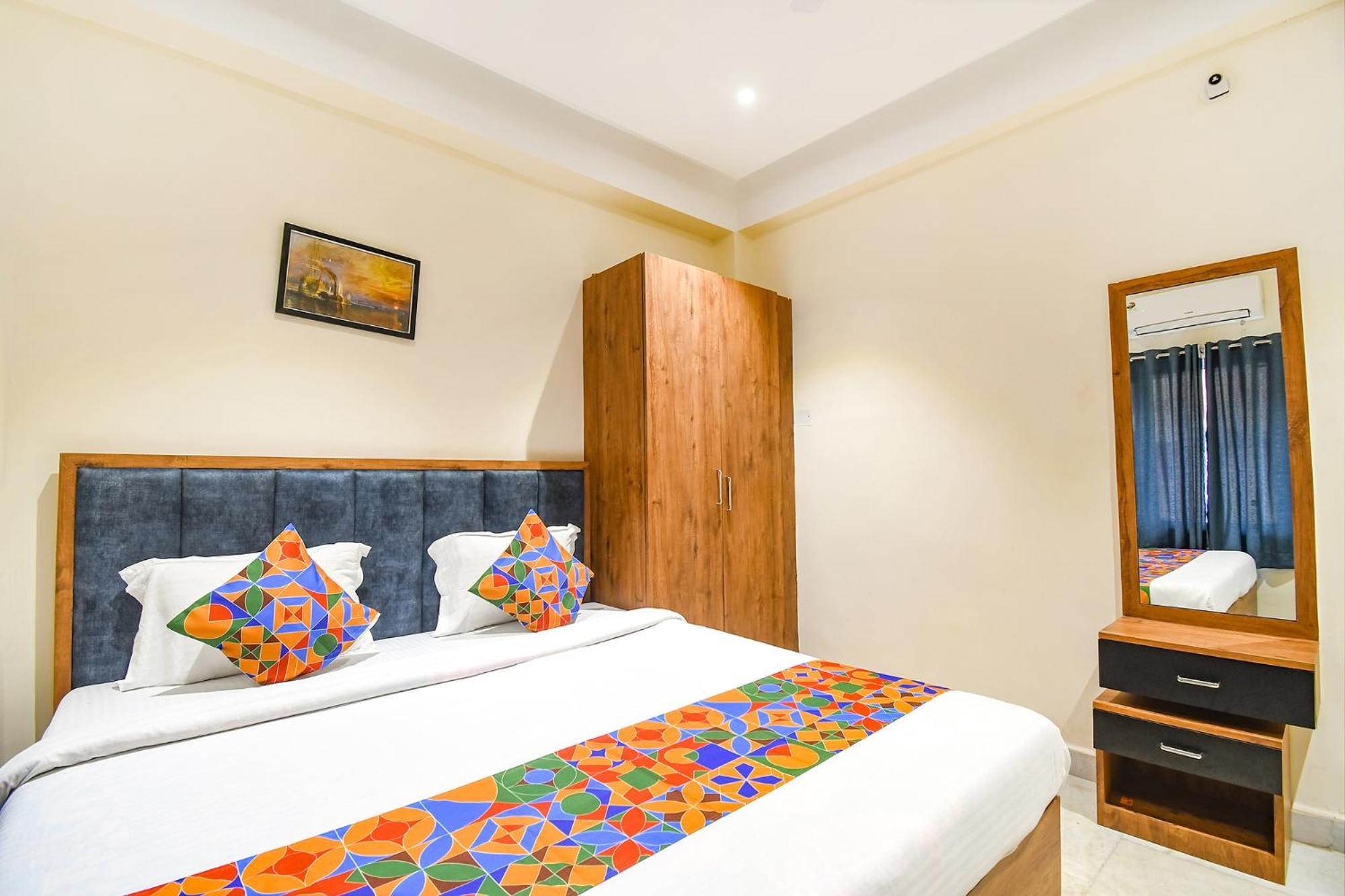 Fabhotel Prime The Golden Plaza - Nr Tarapith Temple Bagian luar foto
