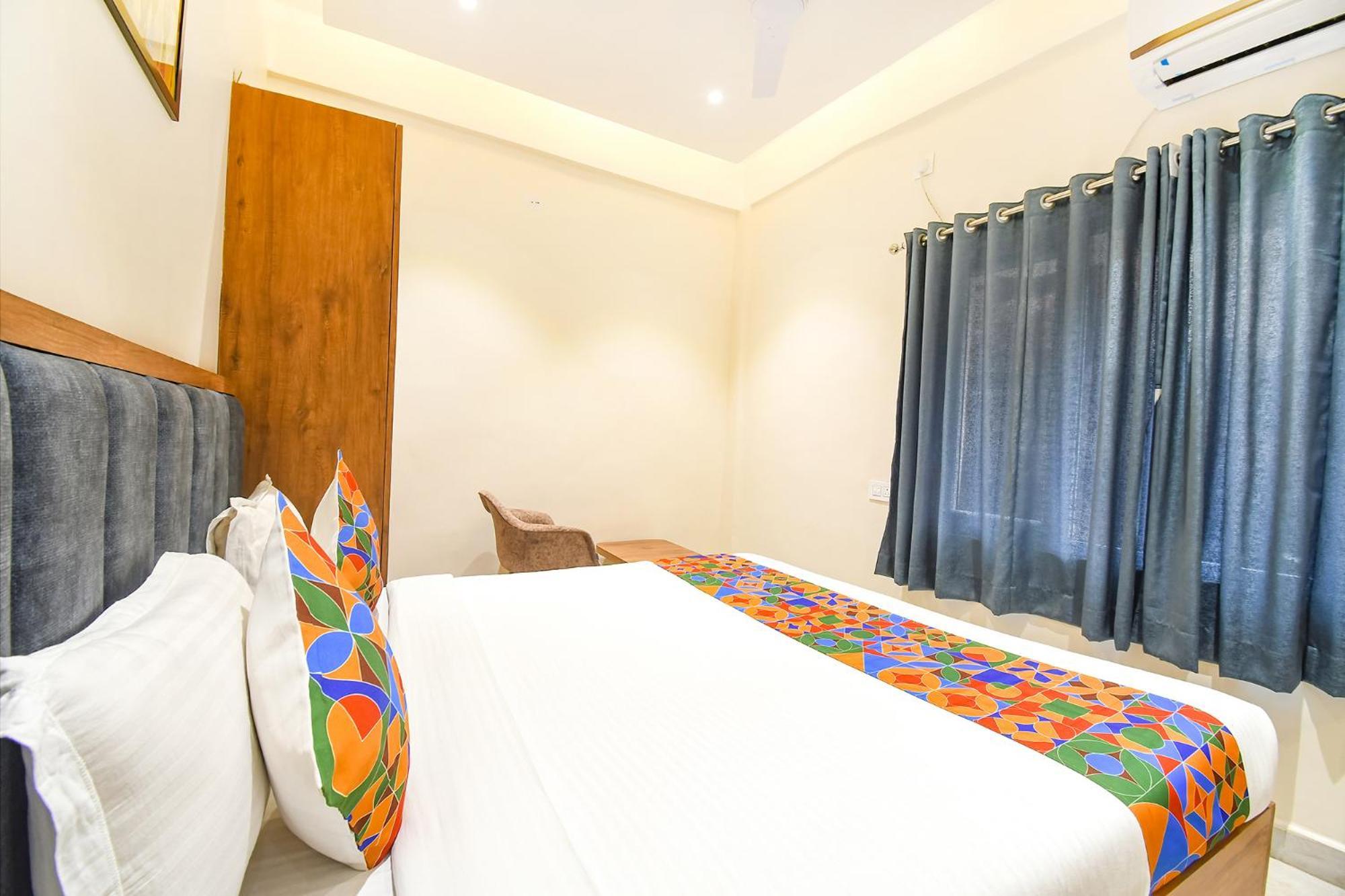 Fabhotel Prime The Golden Plaza - Nr Tarapith Temple Bagian luar foto