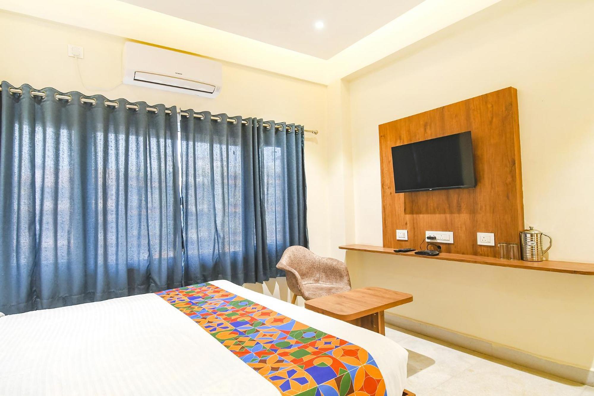 Fabhotel Prime The Golden Plaza - Nr Tarapith Temple Bagian luar foto